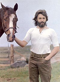 paulbio02.jpg (20254 bytes)